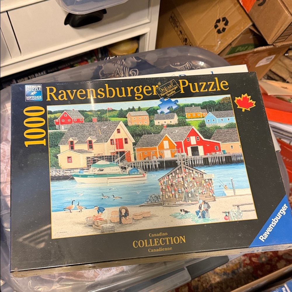 Ravensburger Canadian Collection Puzzle - Vibrant Coastal Scene